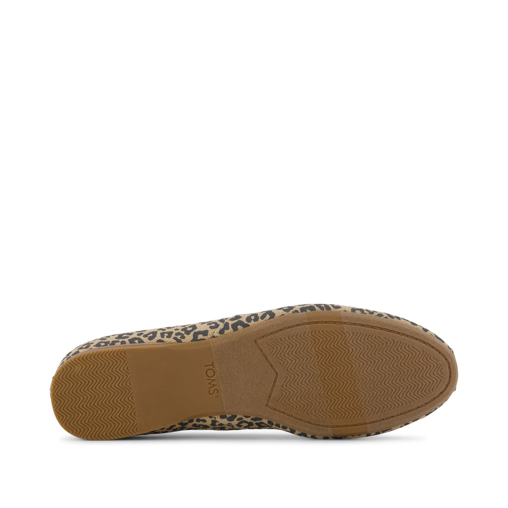 Gemma Flat - Beige Leopard Print Bottom Sole View