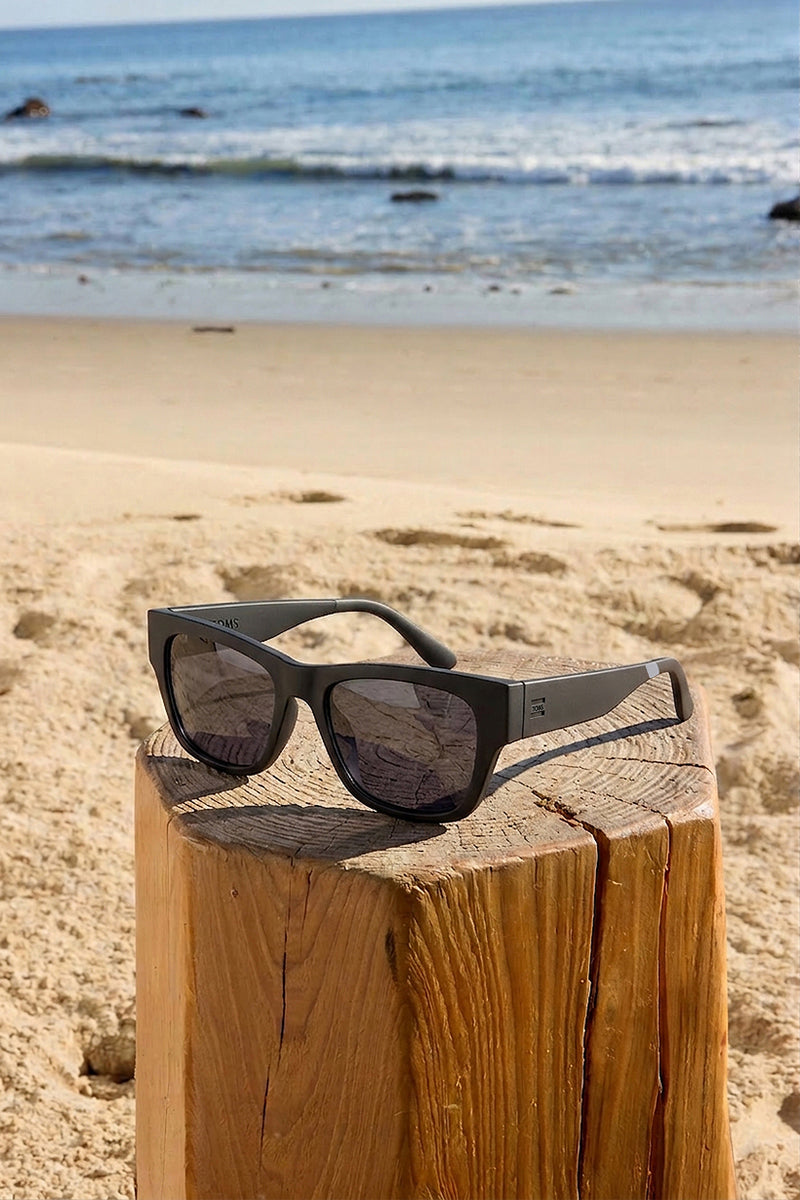 TOMS Devon Traveler sunglasses in Matte Dark Grey Polar