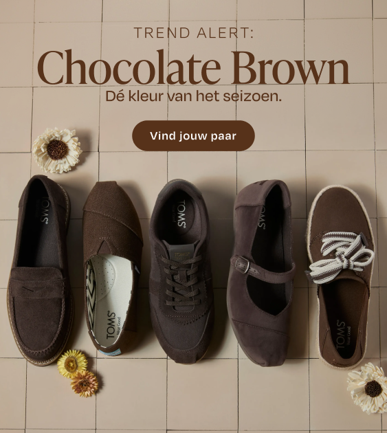 Schoenen in bruin platgelegd
